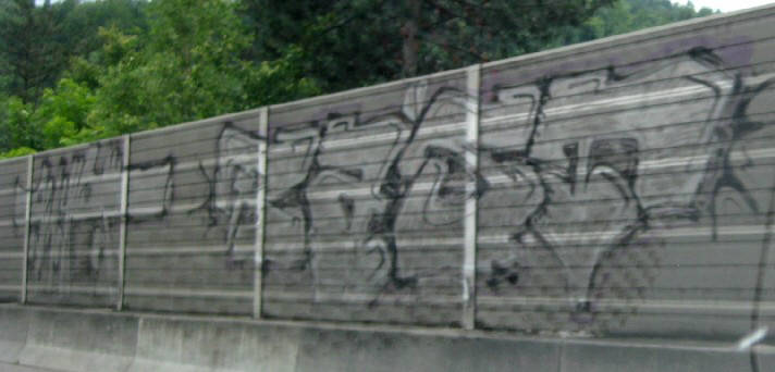 RAST autobahn graffiti winterthur