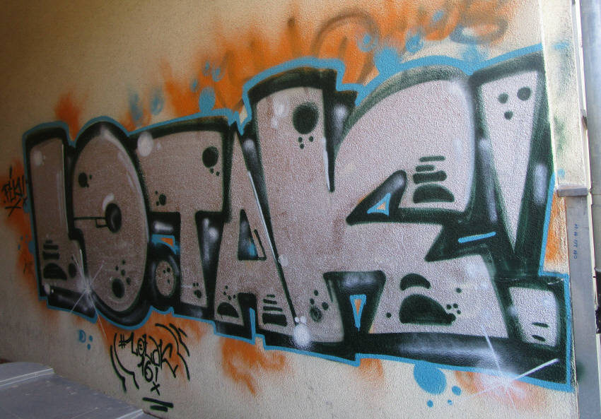 LOTAK graffiti zrich