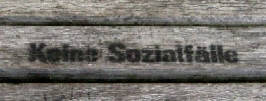 Sitzbank in Zrich. Aufschrift 'Keine Sozialflle'